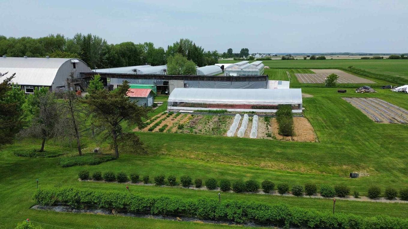 Greenhouse - 51B Rue Principale N., Saint-Bruno-De-Guigues, QC - Outdoor With View