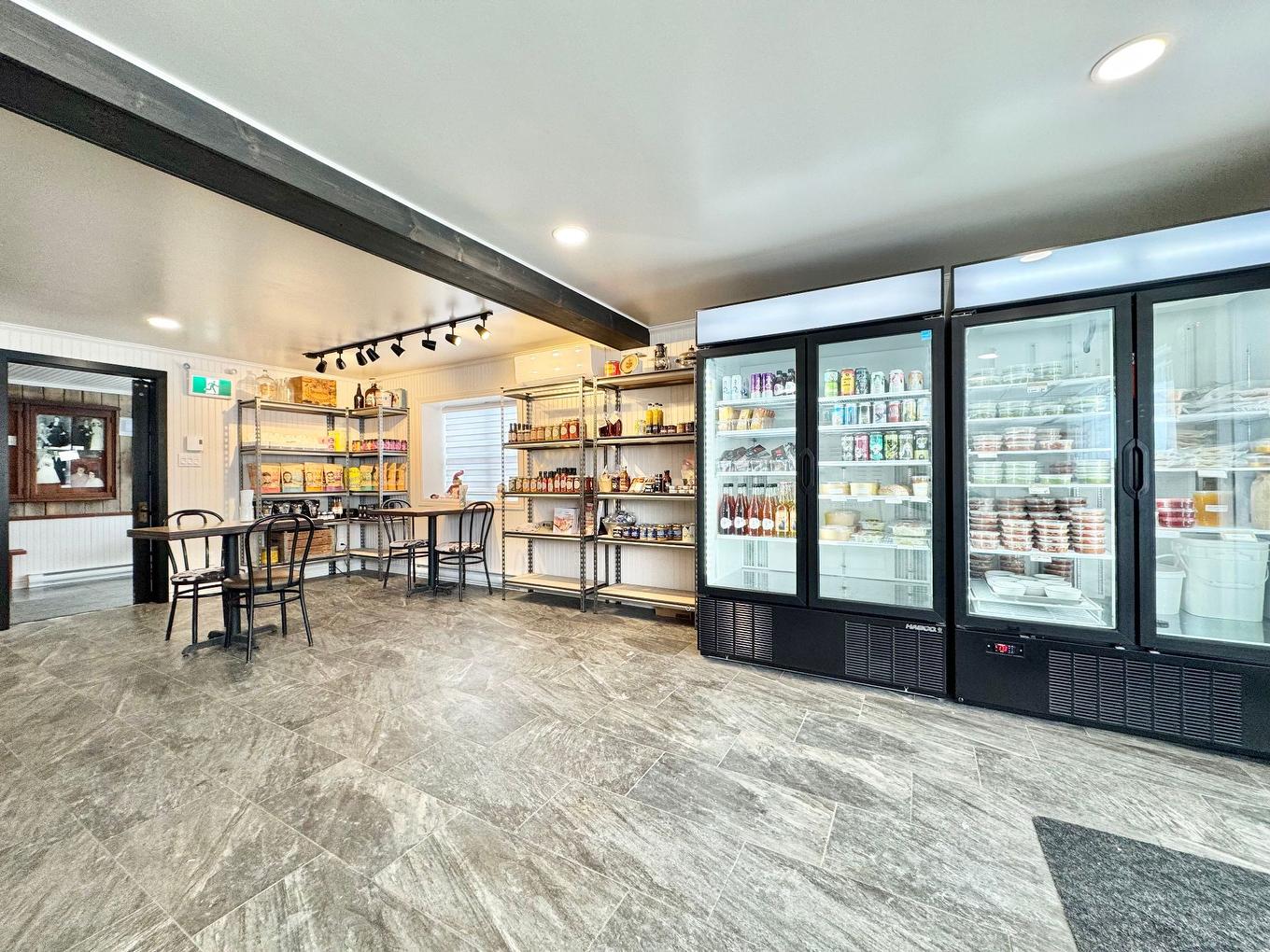 Interior - 51B Rue Principale N., Saint-Bruno-De-Guigues, QC - Indoor Photo Showing Other Room