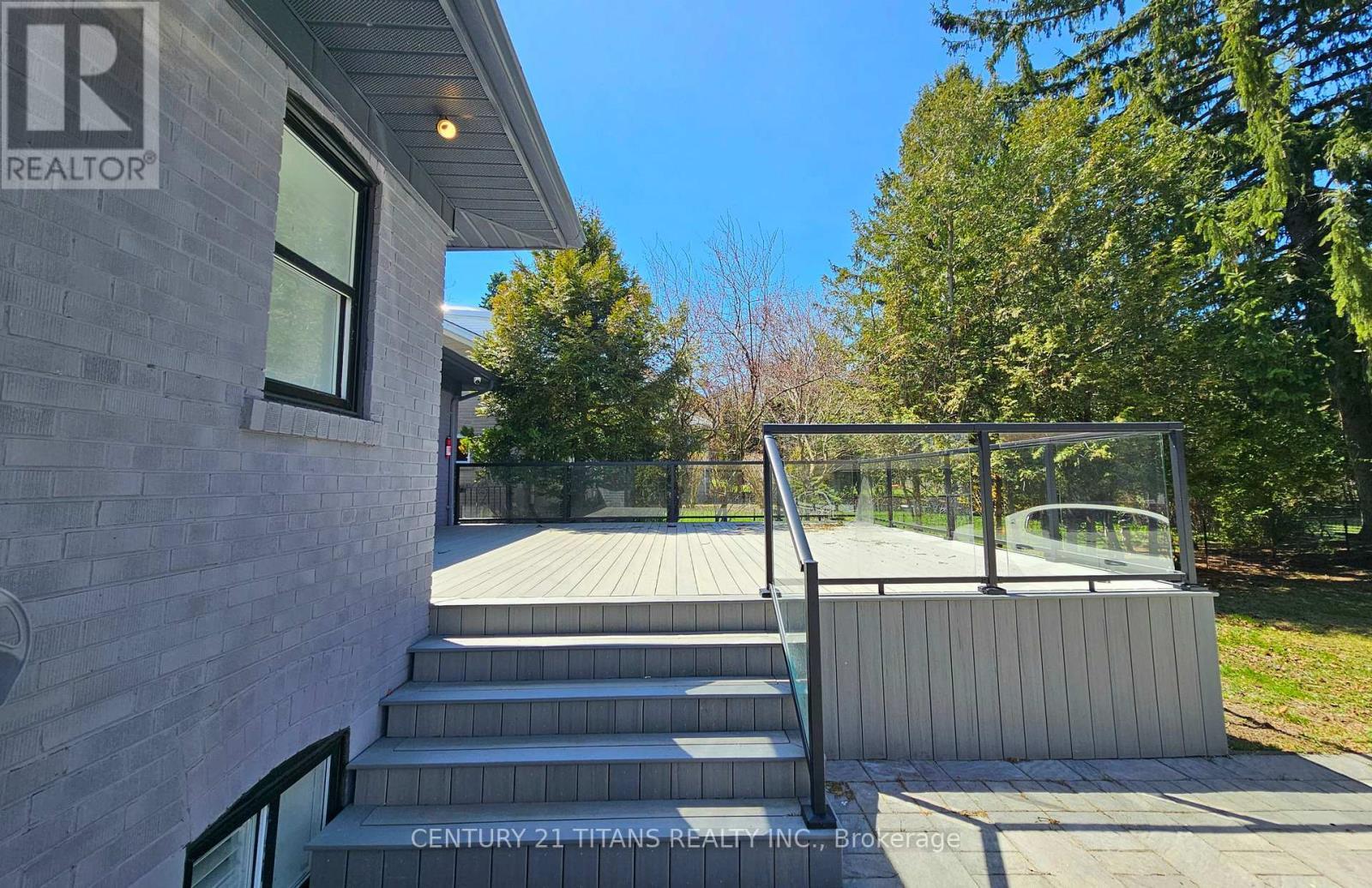 40 Hill Crescent, Toronto, ON - Outdoor