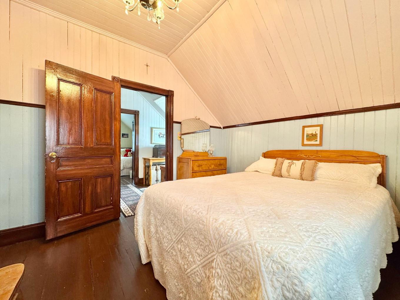 Bedroom - 51 Rue Principale N., Saint-Bruno-De-Guigues, QC - Indoor Photo Showing Bedroom