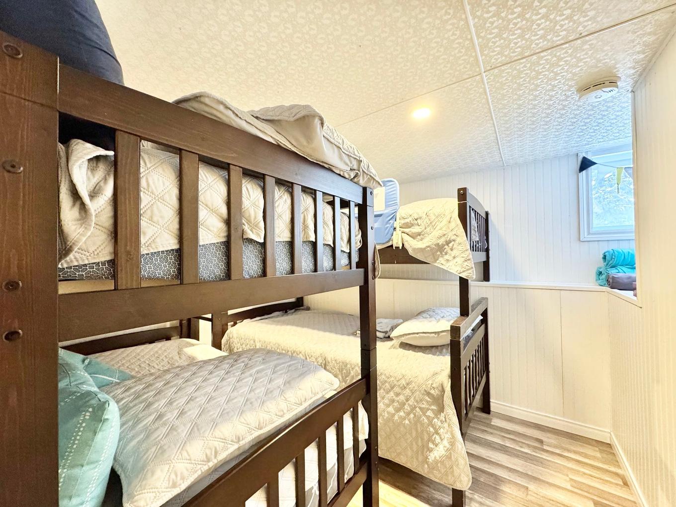 Bedroom - 51 Rue Principale N., Saint-Bruno-De-Guigues, QC - Indoor Photo Showing Bedroom