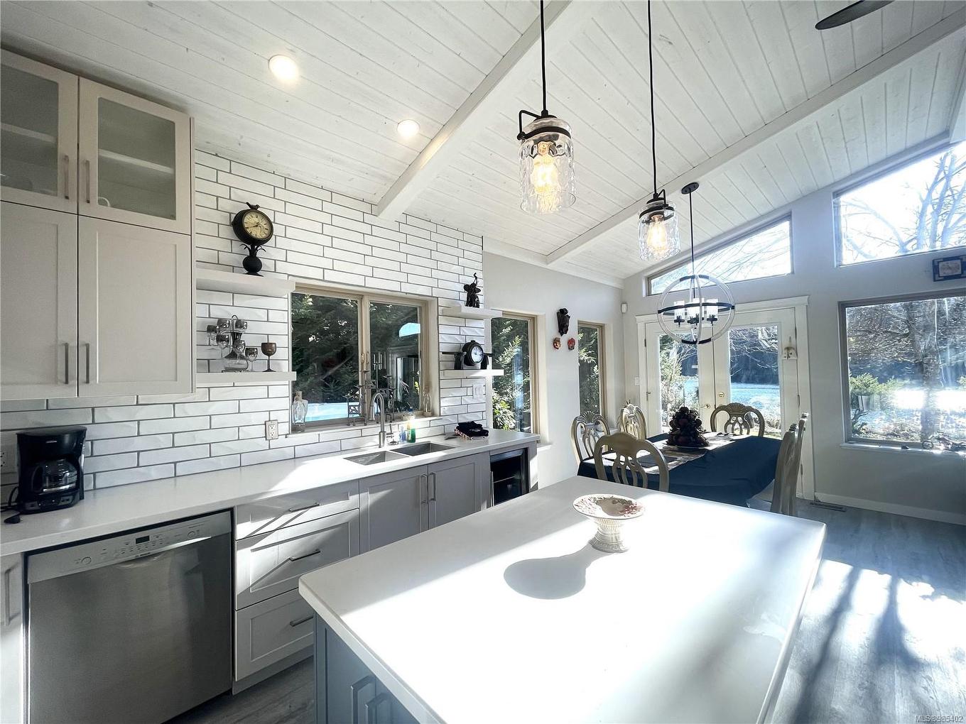 4712 Shell Beach Rd, Ladysmith, BC