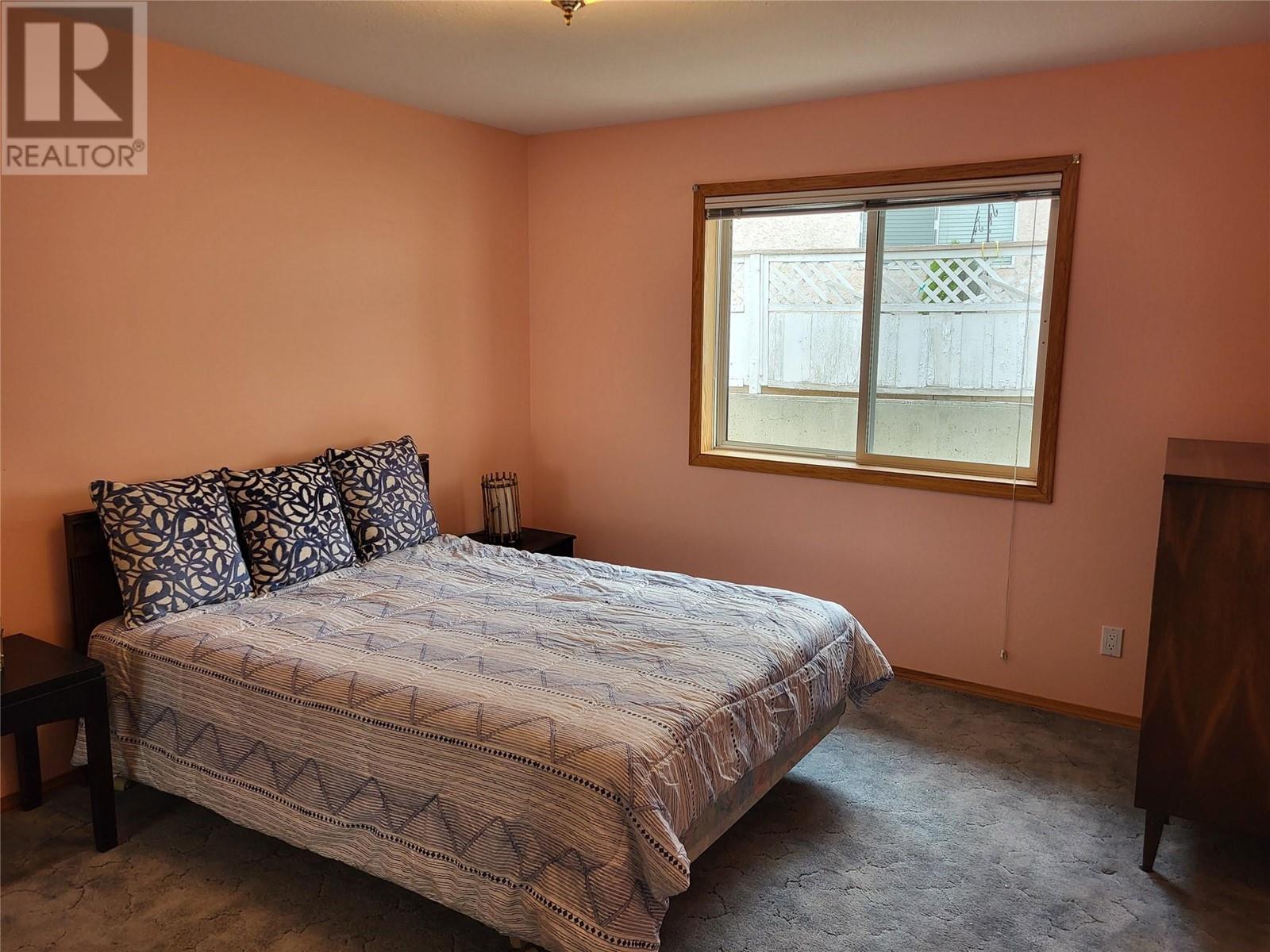 6184 Saint Martin Place, Oliver, BC - Indoor Photo Showing Bedroom