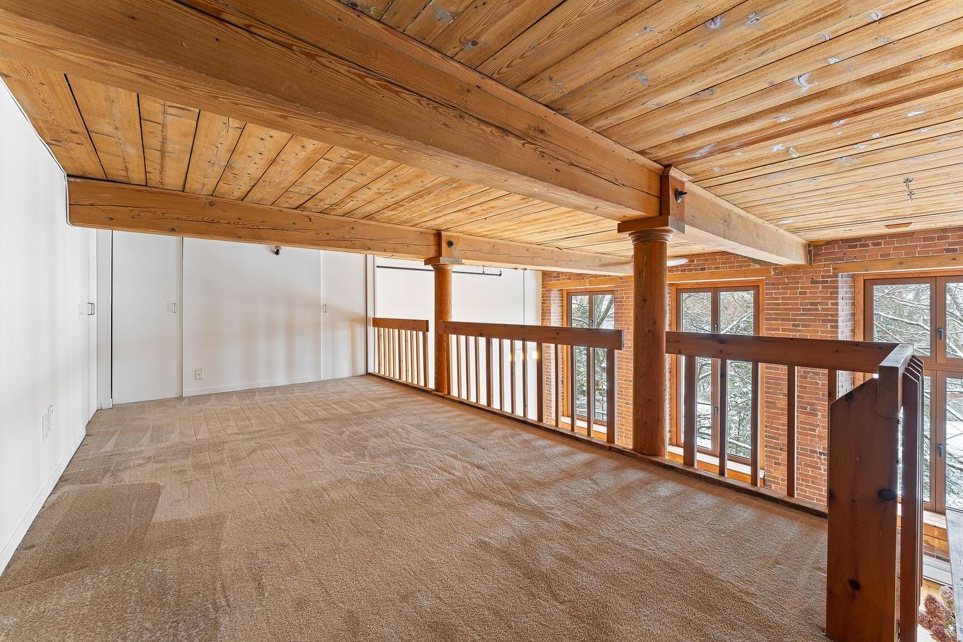 Mezzanine - 214-55 Rue Belvédère N., Sherbrooke (Les Nations), QC - Indoor Photo Showing Other Room