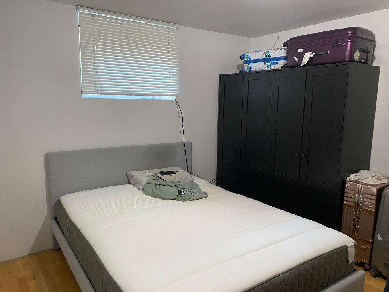 Bedroom - 2-570 Rue Milton, Montréal (Le Plateau-Mont-Royal), QC - Indoor Photo Showing Bedroom