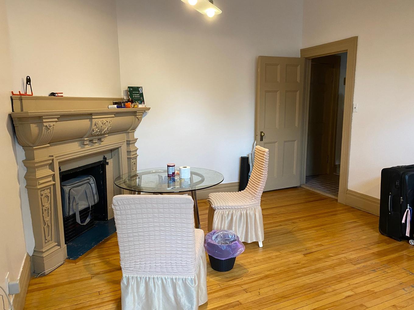 Dining room - 2-570 Rue Milton, Montréal (Le Plateau-Mont-Royal), QC - Indoor Photo Showing Other Room With Fireplace