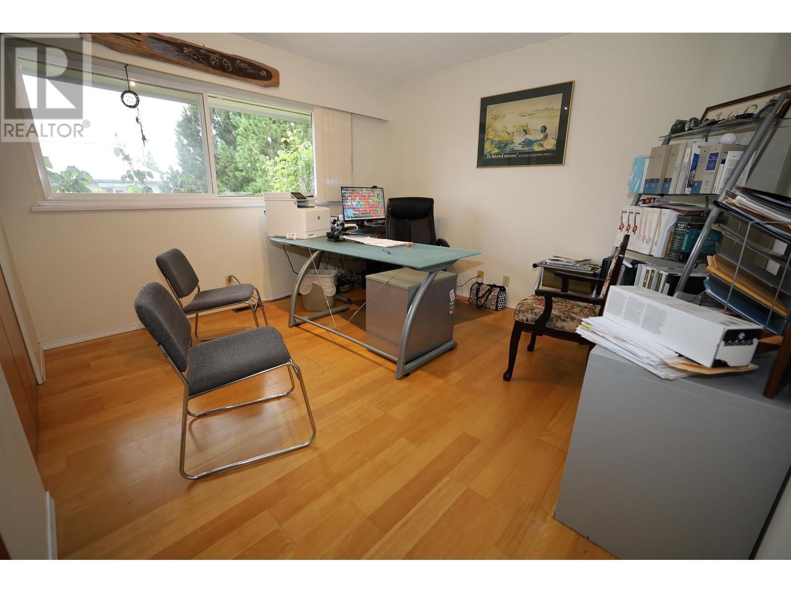 5690 Mermaid Street, Sechelt, BC