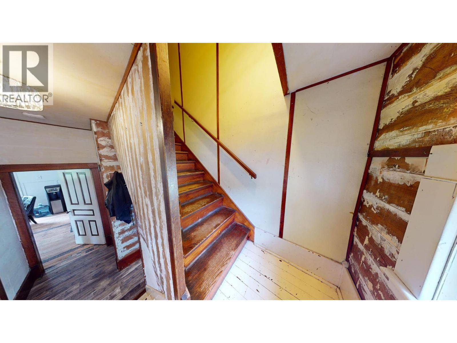 2415 Blind Bay Road, Blind Bay, BC - Indoor Photo Showing Other Room