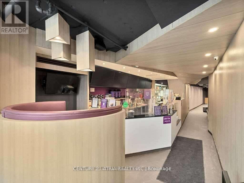 15 - 895 Lawrence Avenue E, Toronto, ON