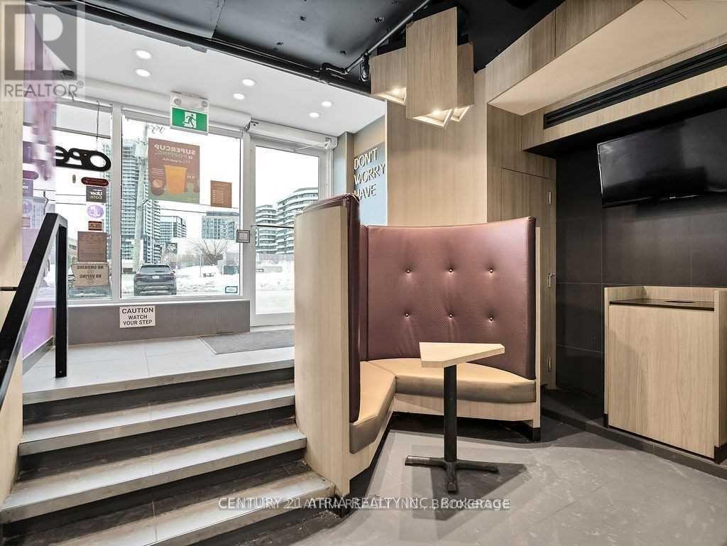 15 - 895 Lawrence Avenue E, Toronto, ON