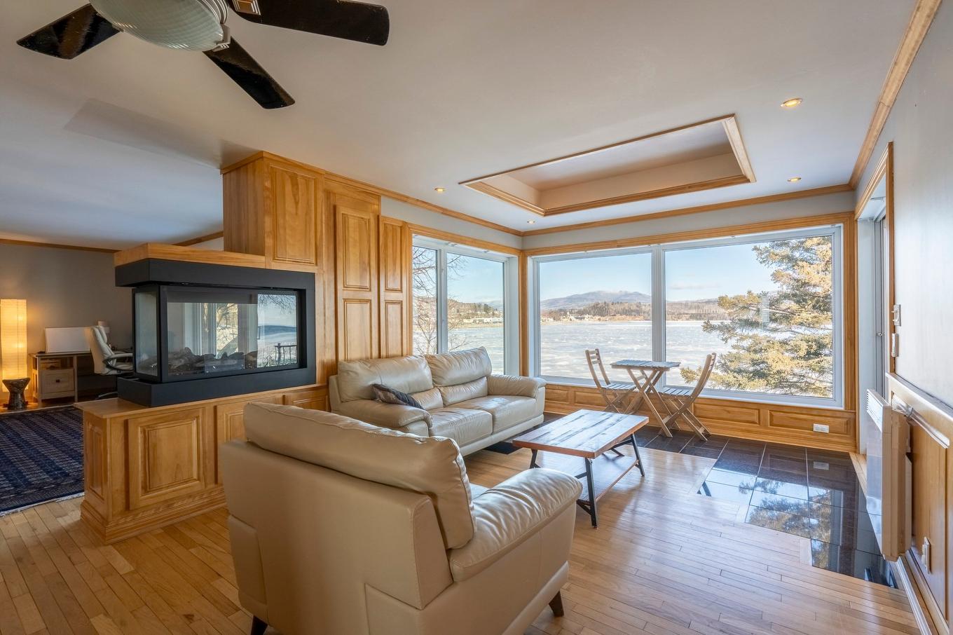 Salon - 60 Rue De La Miscoutine, La Malbaie, QC - Indoor Photo Showing Living Room
