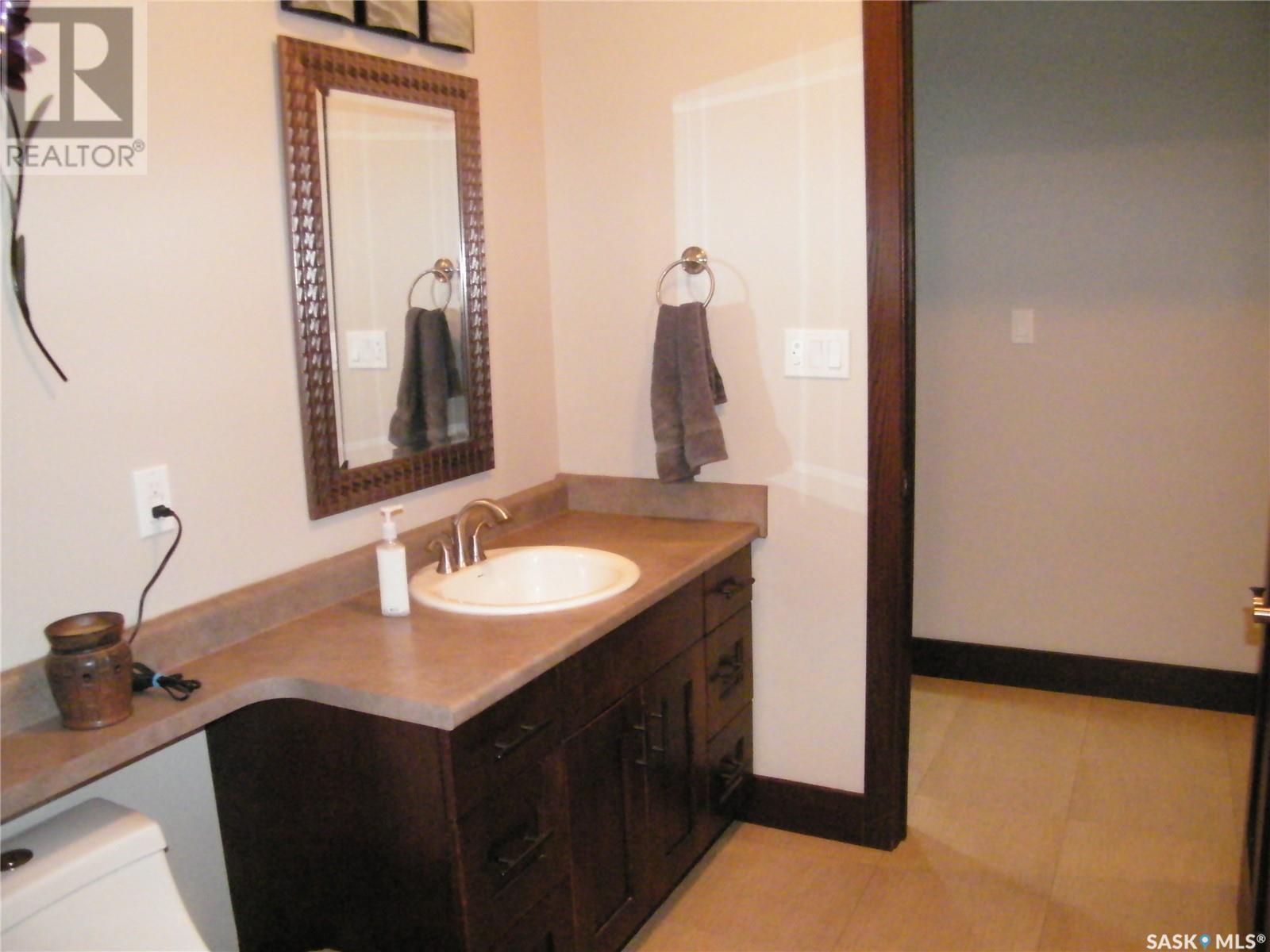 26 Pape Drive, Humboldt Rm No. 370, SK - Indoor Photo Showing Bathroom