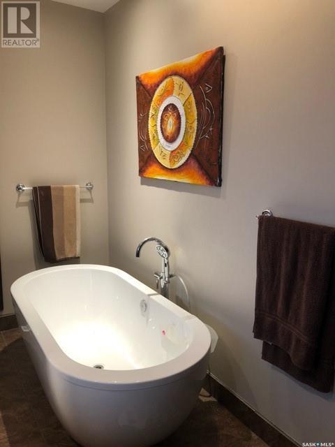 26 Pape Drive, Humboldt Rm No. 370, SK - Indoor Photo Showing Bathroom