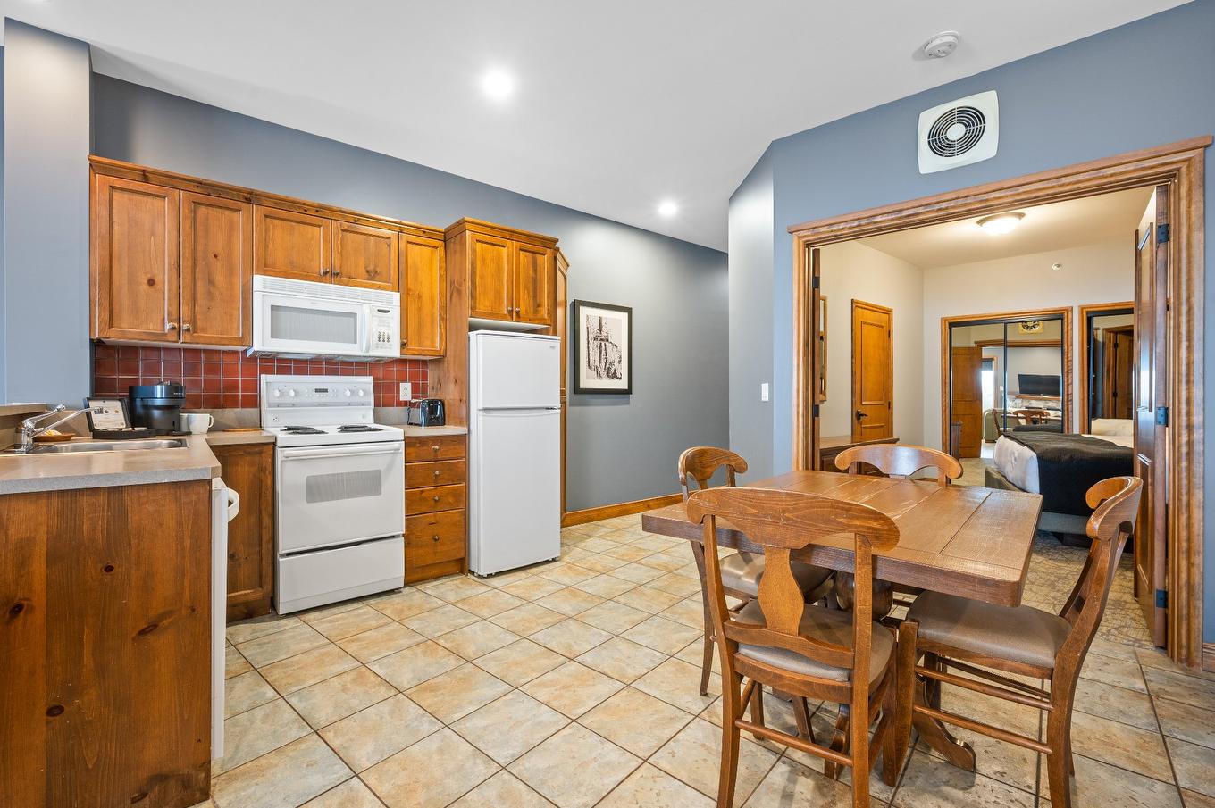 Kitchen - 227-2396 Rue Labelle, Mont-Tremblant, QC - Indoor
