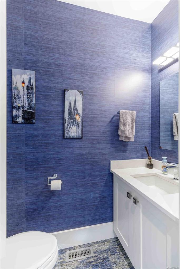 7420 Thornton Hts, Sooke, BC