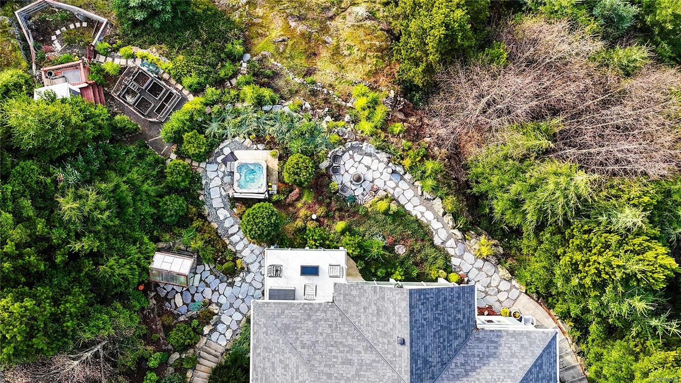 7420 Thornton Hts, Sooke, BC