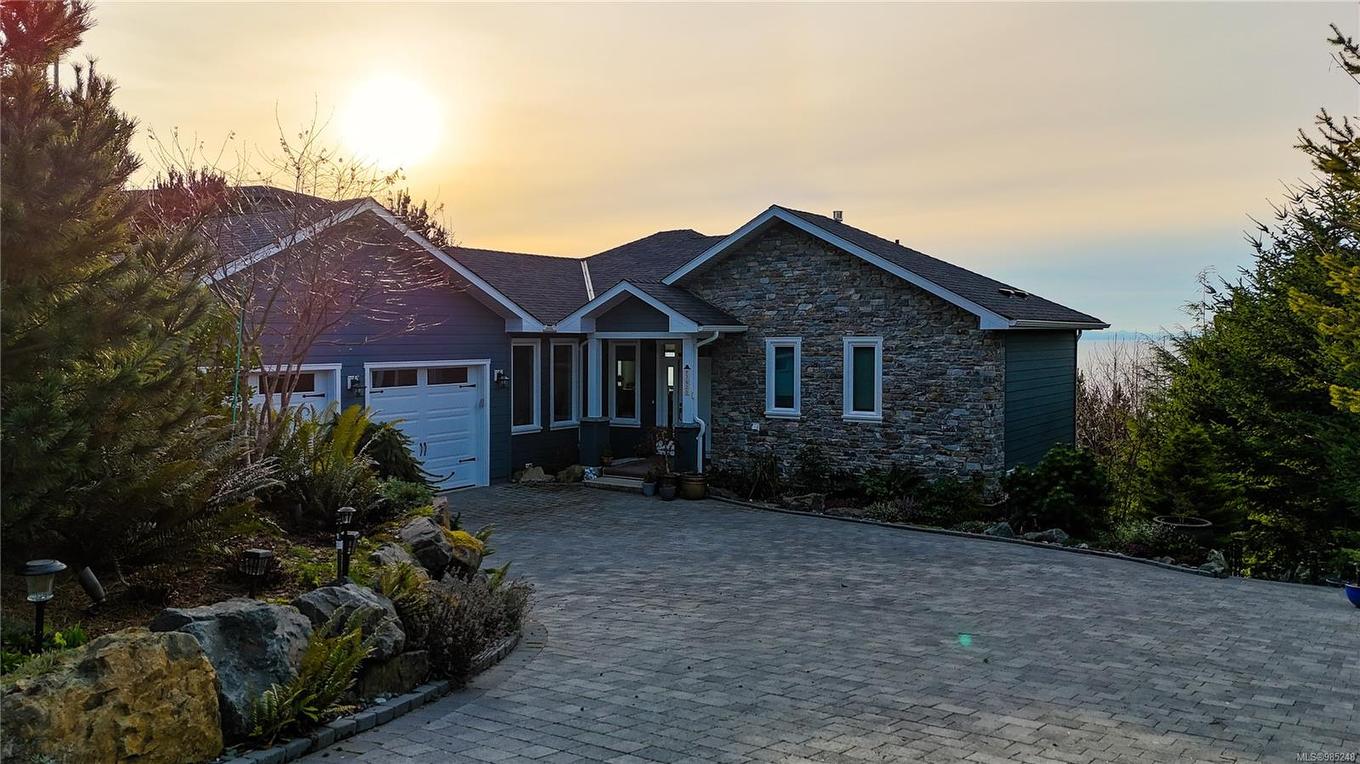 7420 Thornton Hts, Sooke, BC