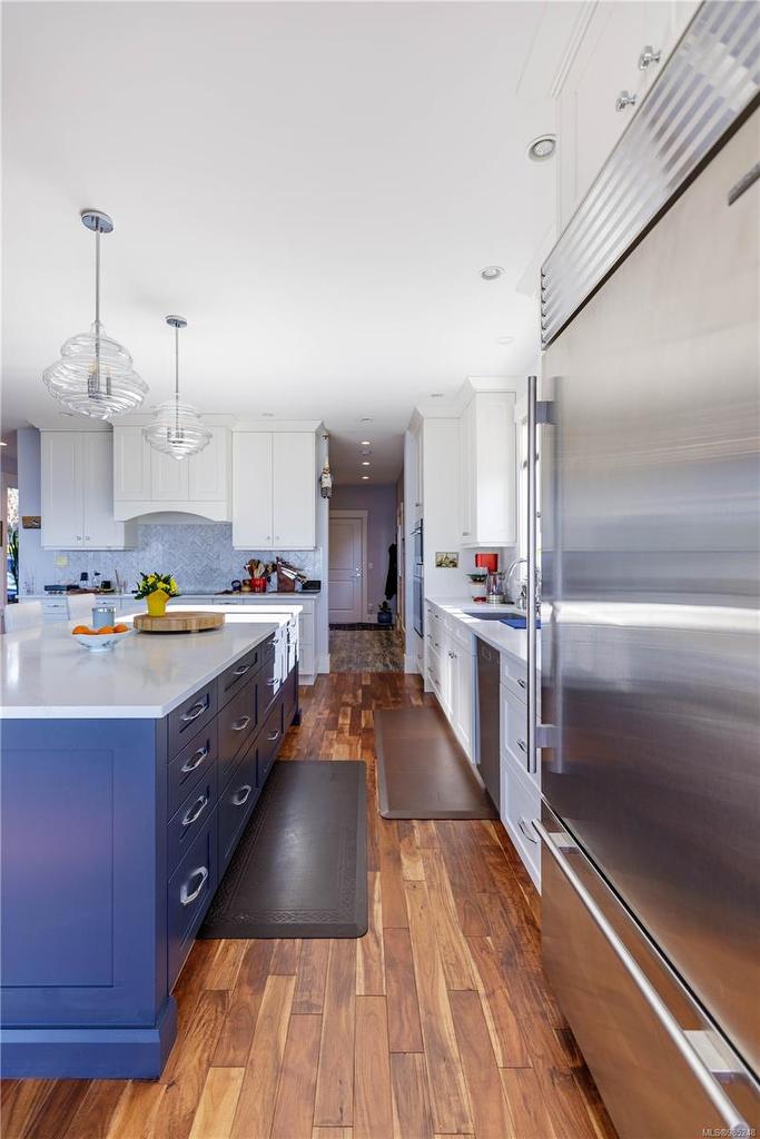 7420 Thornton Hts, Sooke, BC