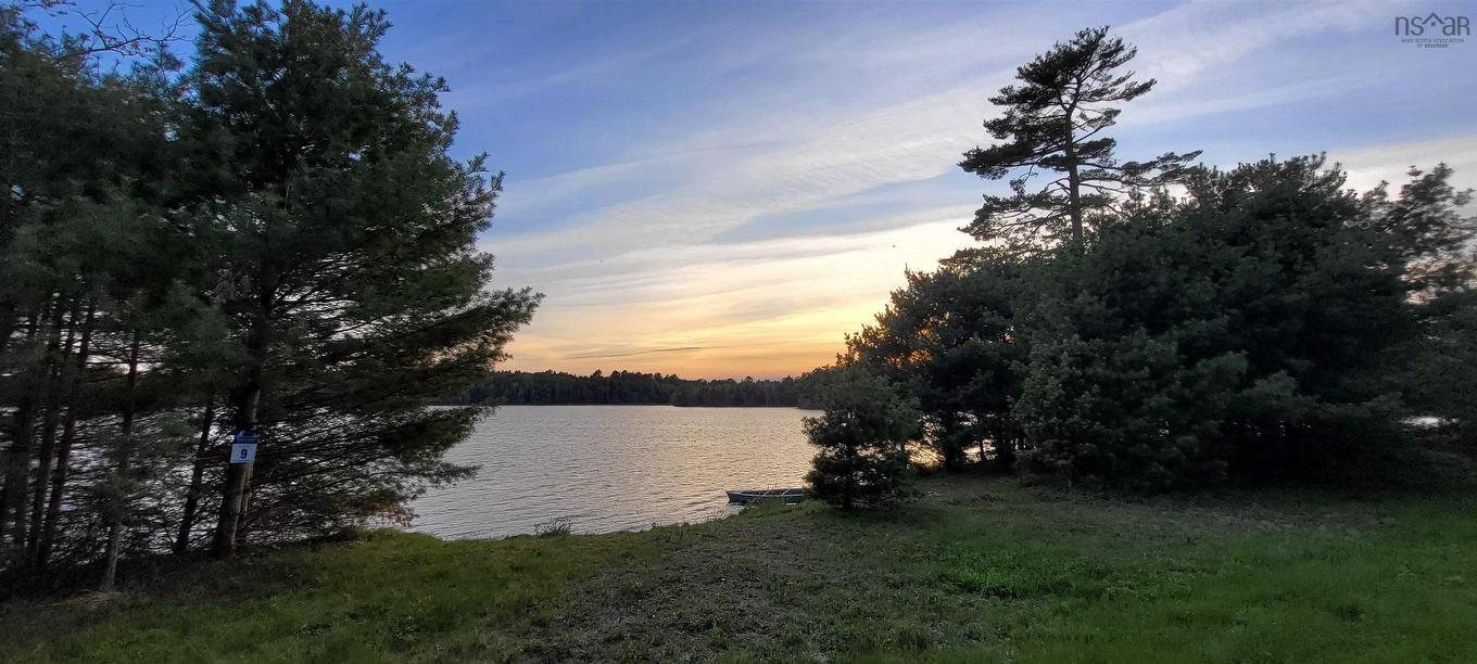 25 Lapland Road, Lunenburg, NS