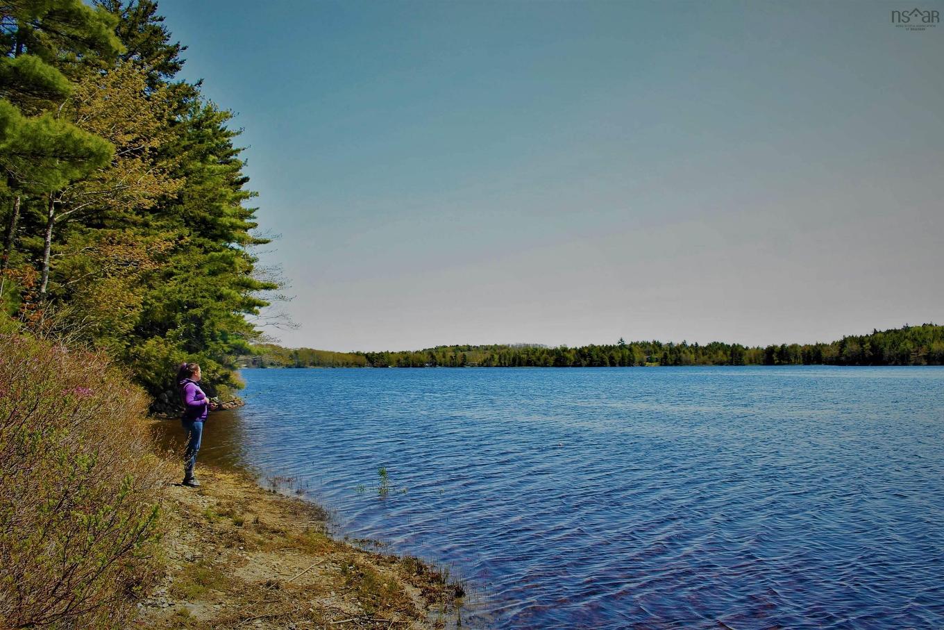 2 Laconia Road, Lunenburg, NS