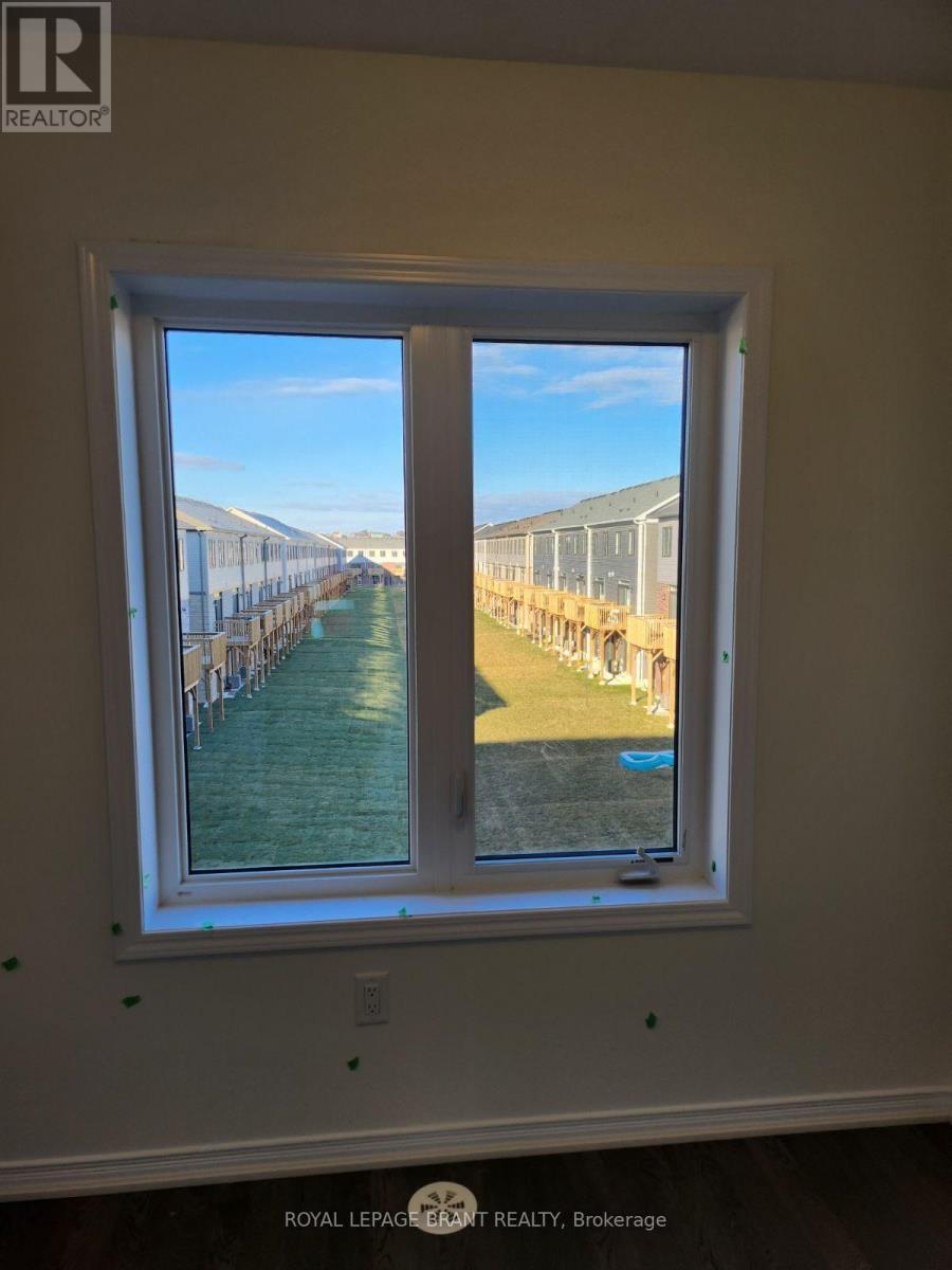 10 Baskett Street, Brantford, ON - Indoor Photo Showing Other Room