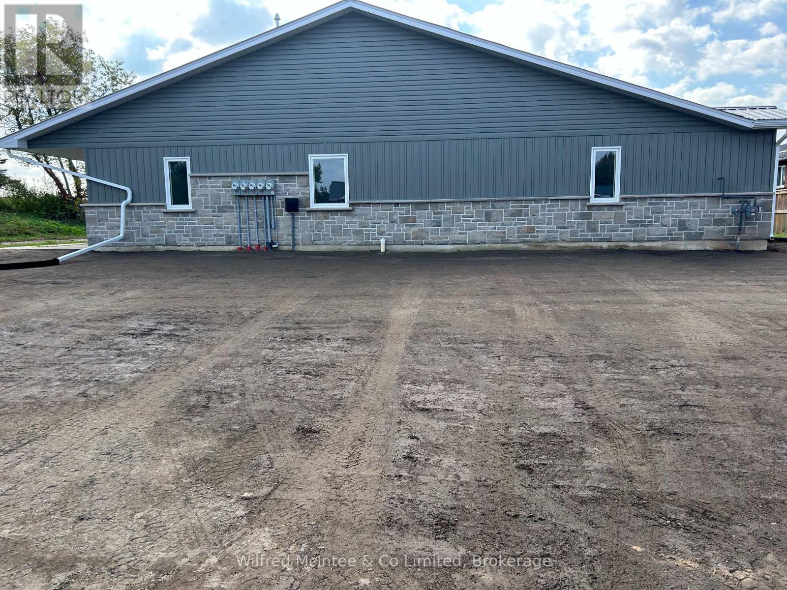 Unit 1 - 187 Balaklava Street, Arran-Elderslie, ON - Outdoor