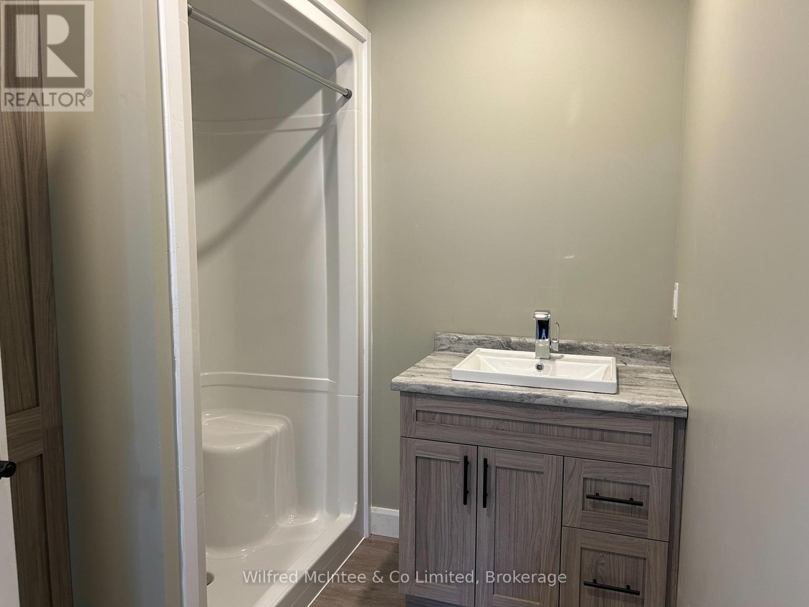 Unit 2 - 187 Balaklava Street, Arran-Elderslie, ON - Indoor Photo Showing Bathroom