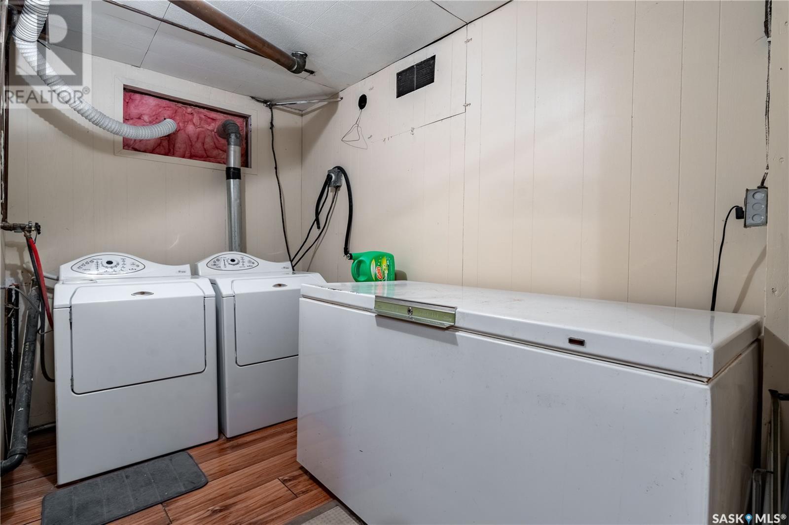201 Blackstock Street, Strasbourg, SK - Indoor Photo Showing Laundry Room