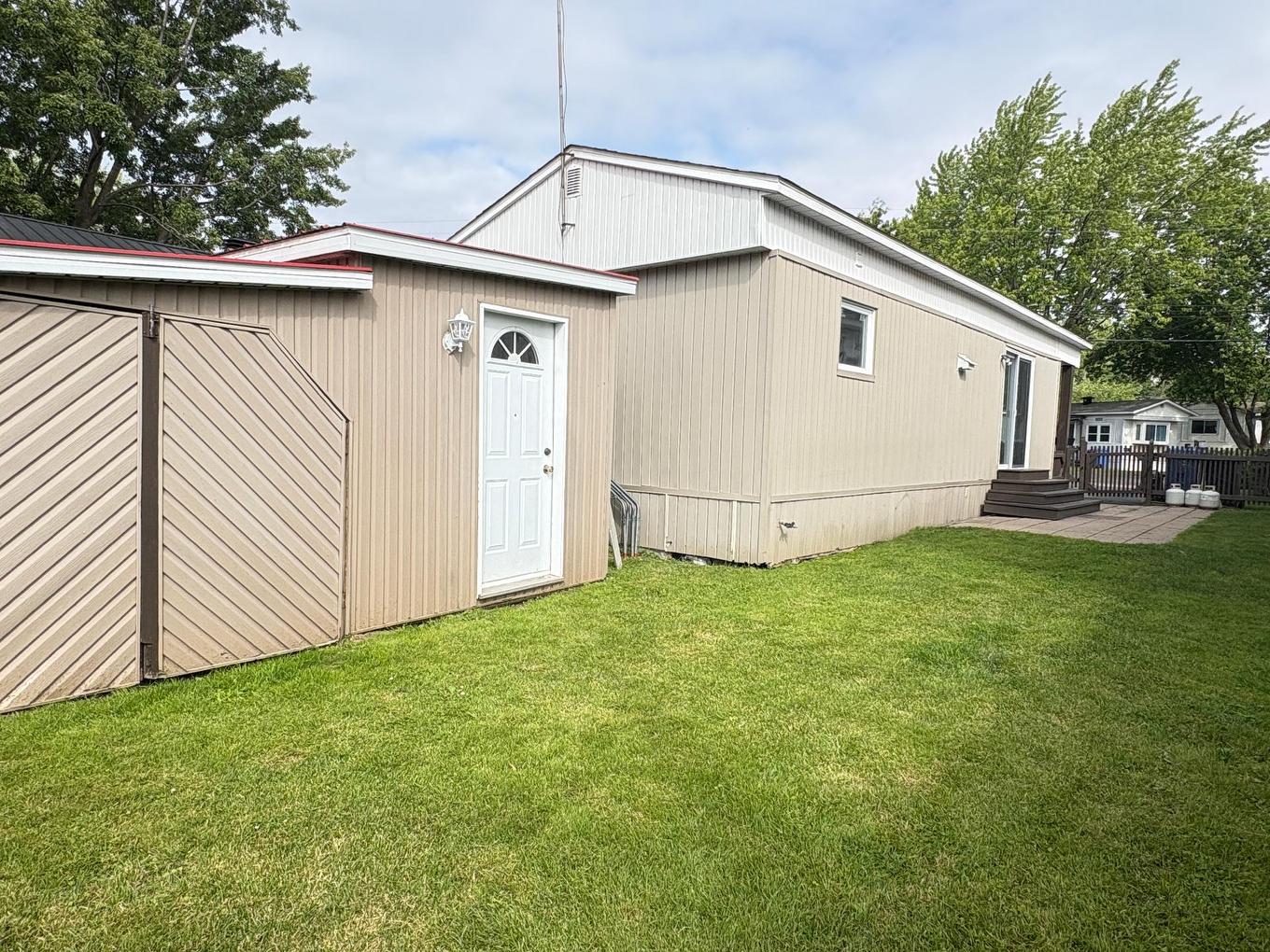 Remise - 128-3950 Boul. Sir-Wilfrid-Laurier, Longueuil (Saint-Hubert), QC - Outdoor With Exterior