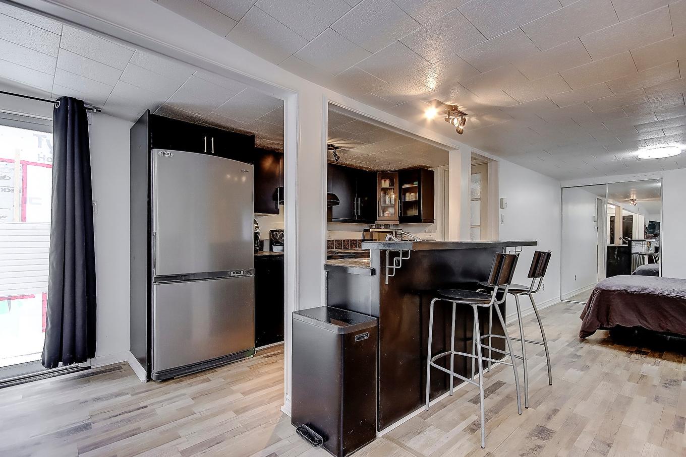 Cuisine - 128-3950 Boul. Sir-Wilfrid-Laurier, Longueuil (Saint-Hubert), QC - Indoor