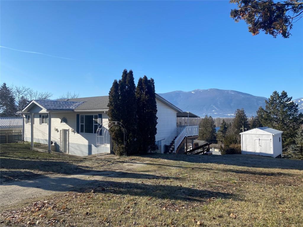 601 7Th Avenue, Creston, BC