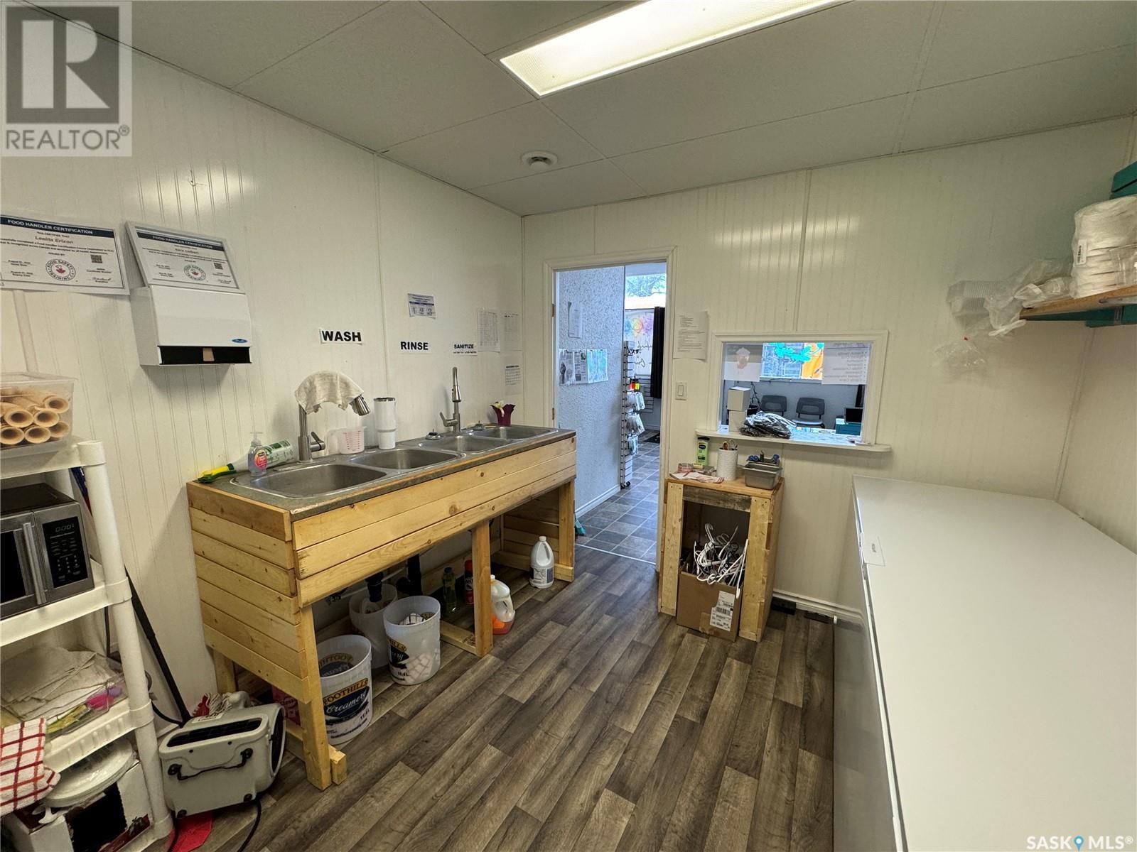 104 2Nd Avenue W, Biggar, SK