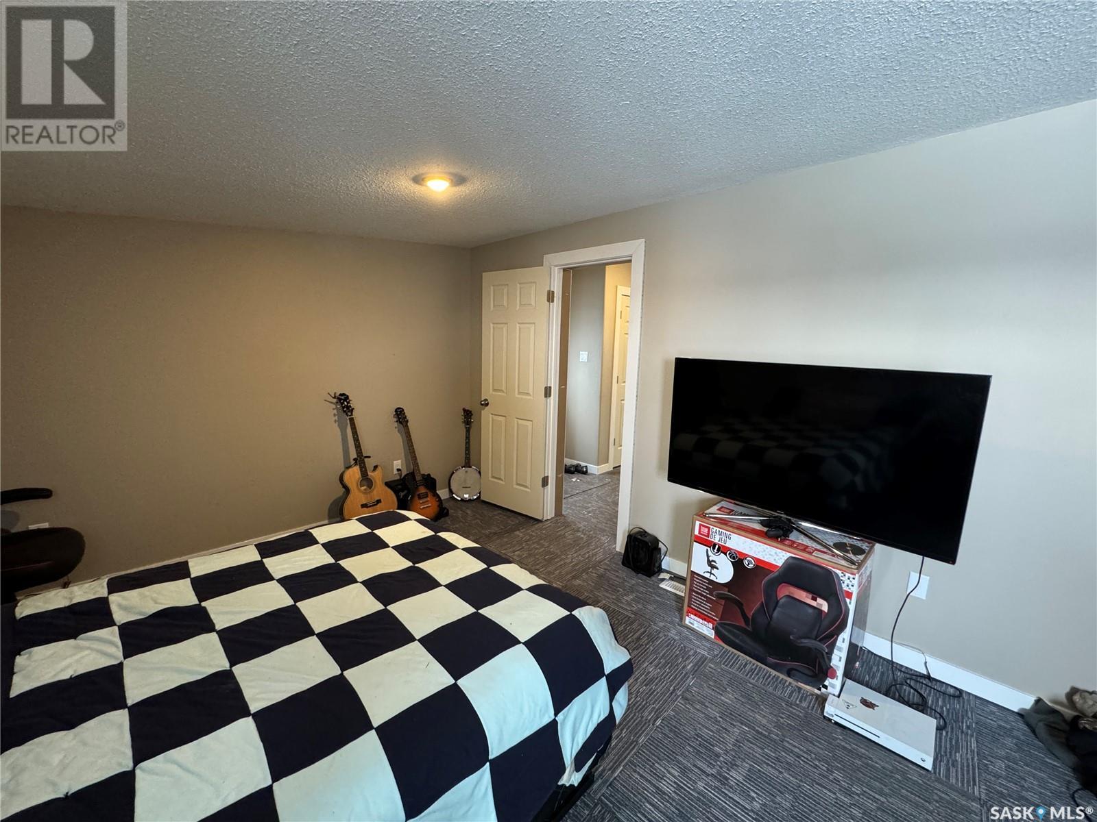 104 2Nd Avenue W, Biggar, SK