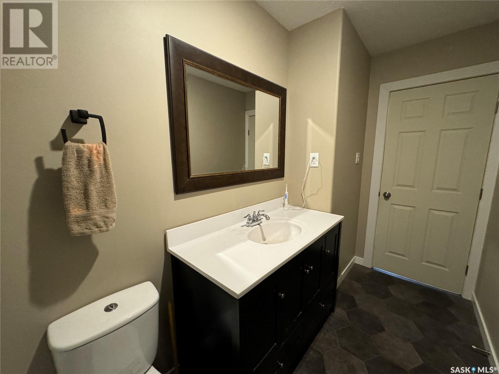 104 2Nd Avenue W, Biggar, SK