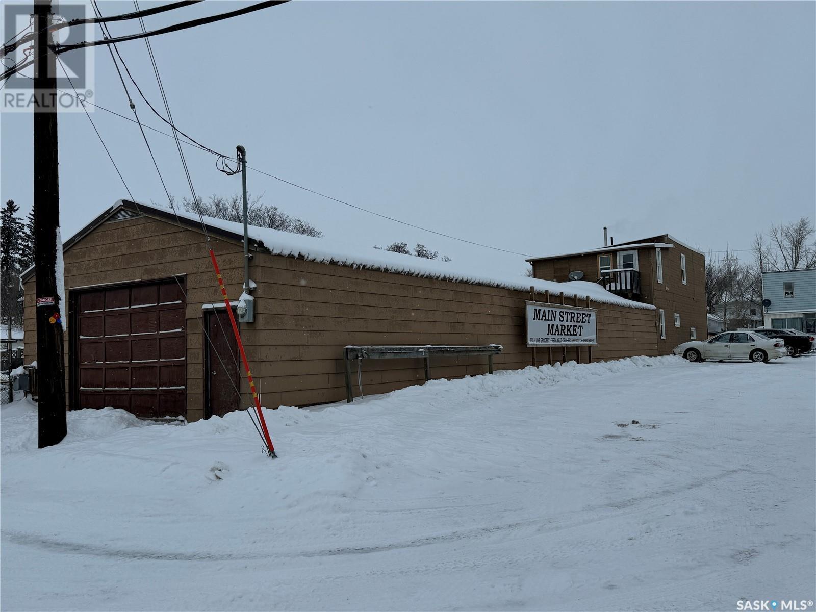 104 2Nd Avenue W, Biggar, SK