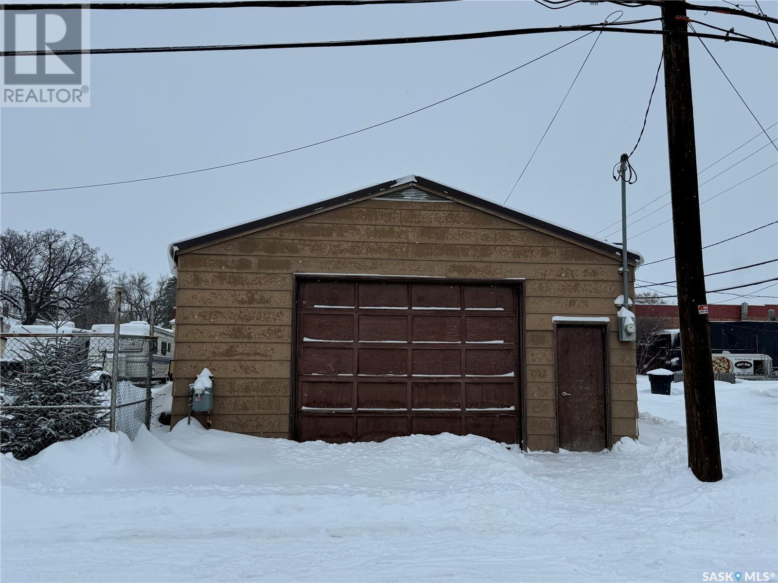 104 2Nd Avenue W, Biggar, SK