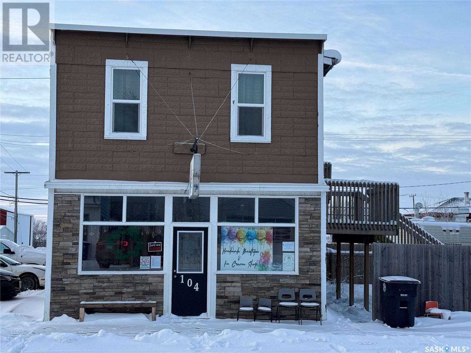 104 2Nd Avenue W, Biggar, SK