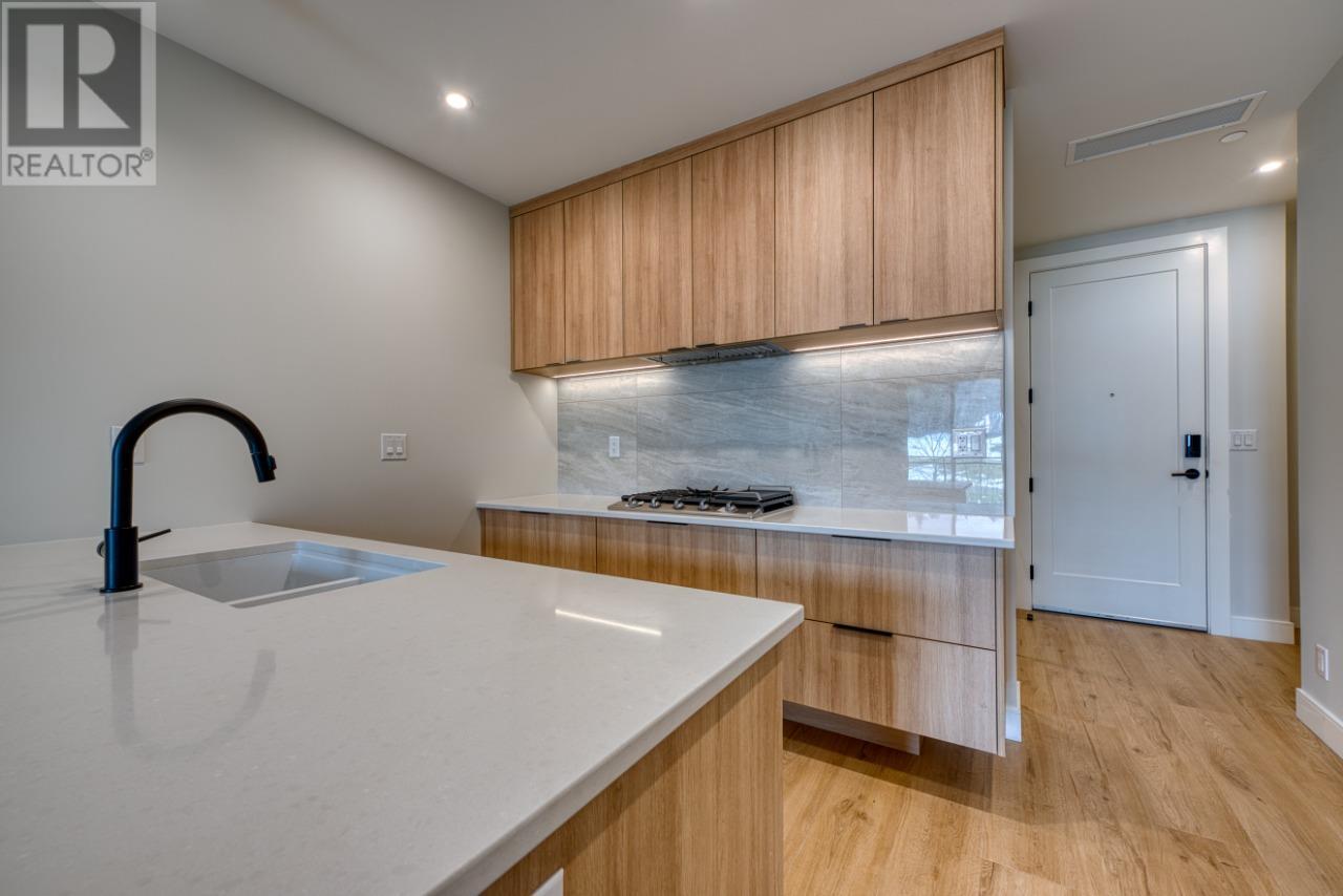 75 Predator Ridge Drive Unit# 208, Vernon, BC - Indoor Photo Showing Kitchen