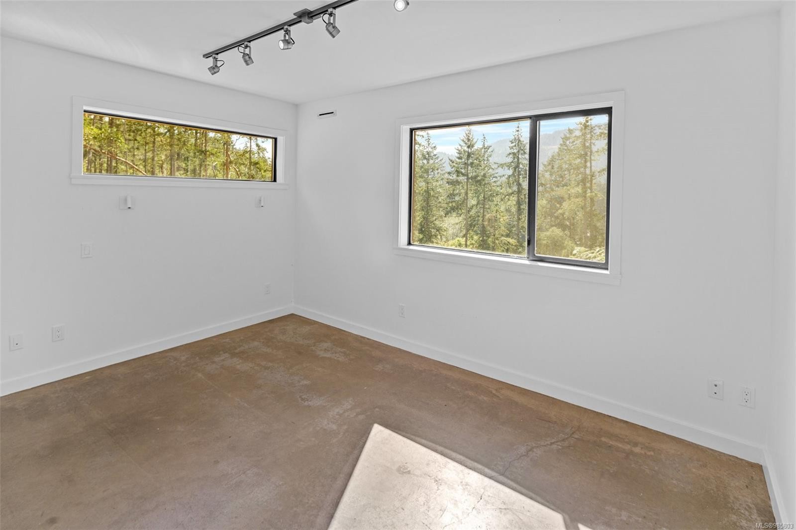 400 Baker Rd, Salt Spring, BC