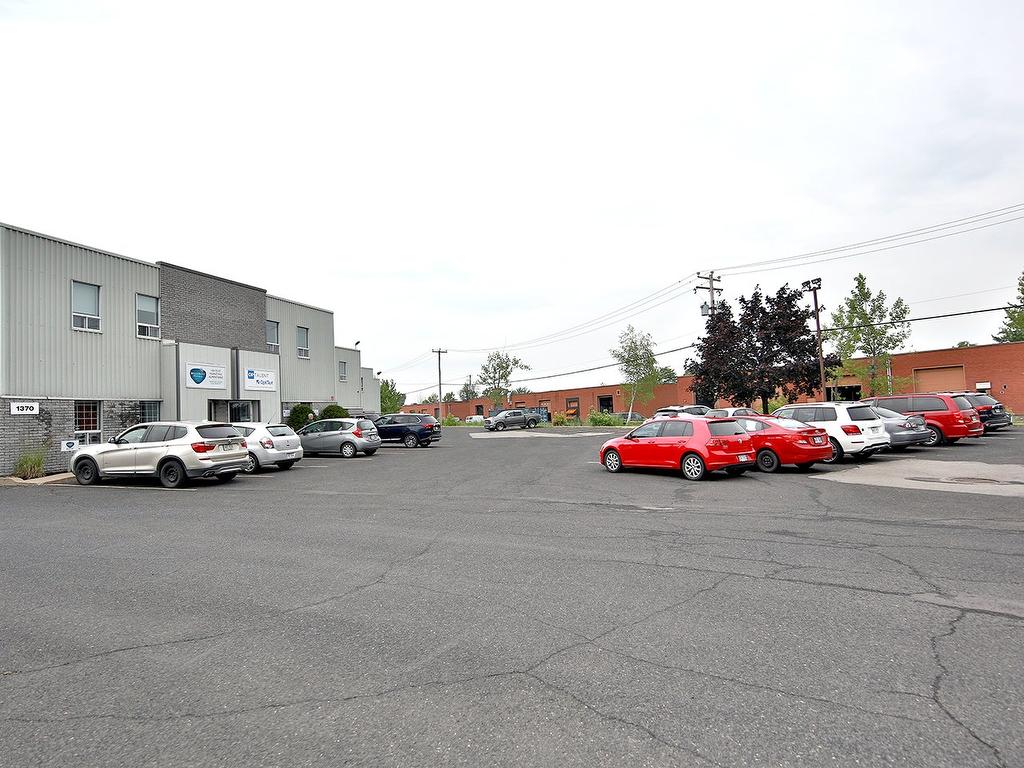 Parking - 710-1370 Rue Joliot-Curie, Boucherville, QC