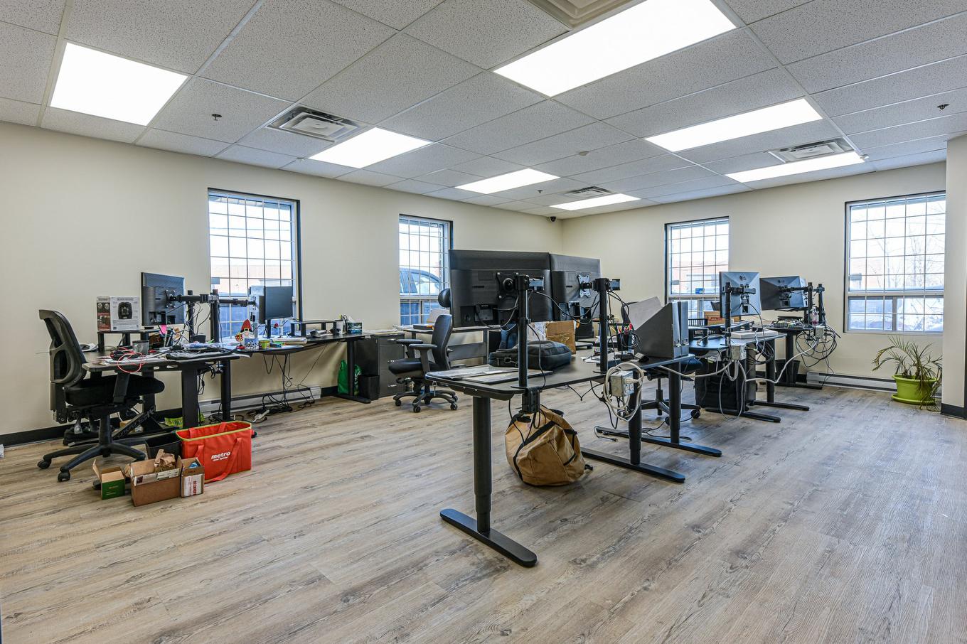 Office - 710-1370 Rue Joliot-Curie, Boucherville, QC