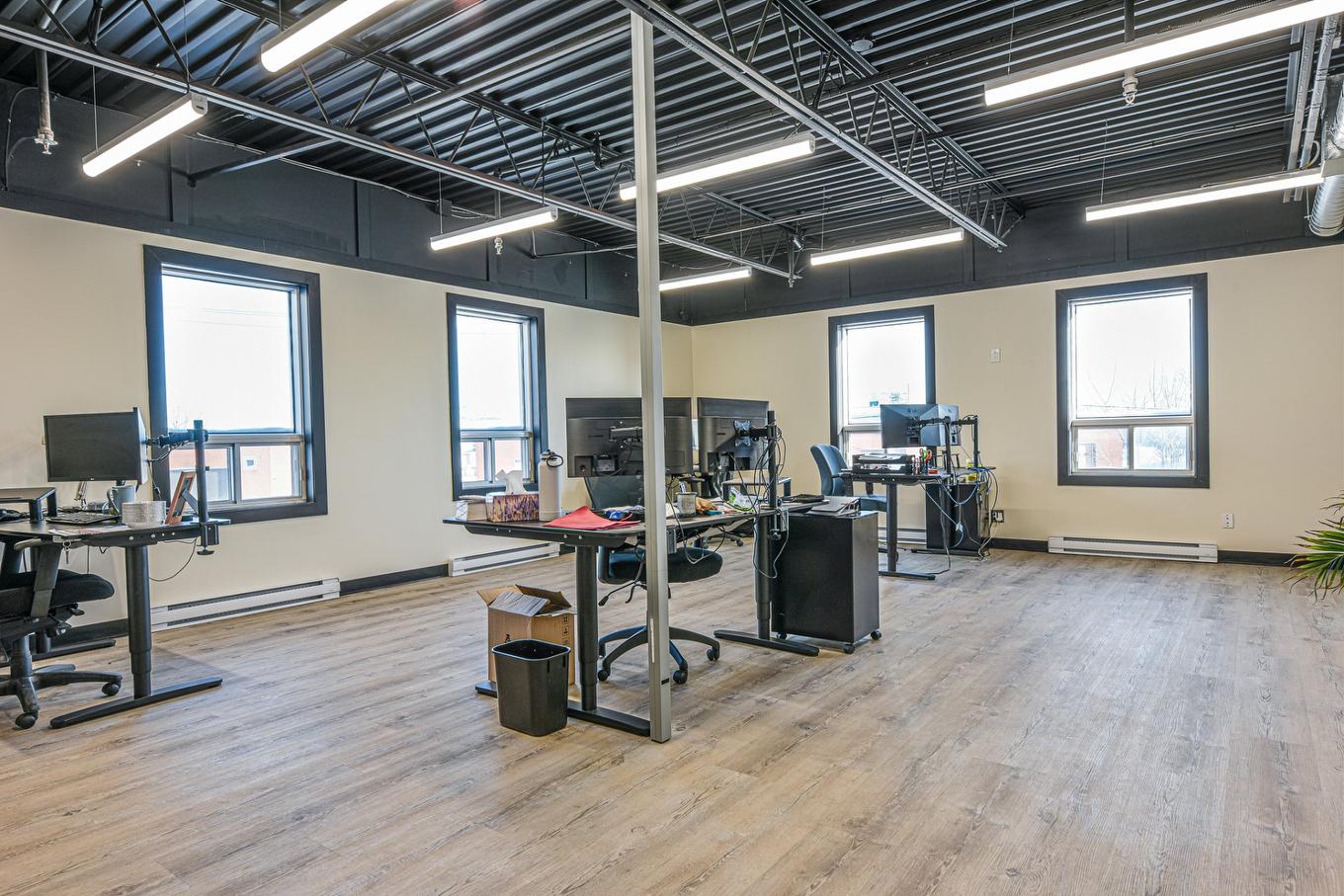 Office - 710-1370 Rue Joliot-Curie, Boucherville, QC