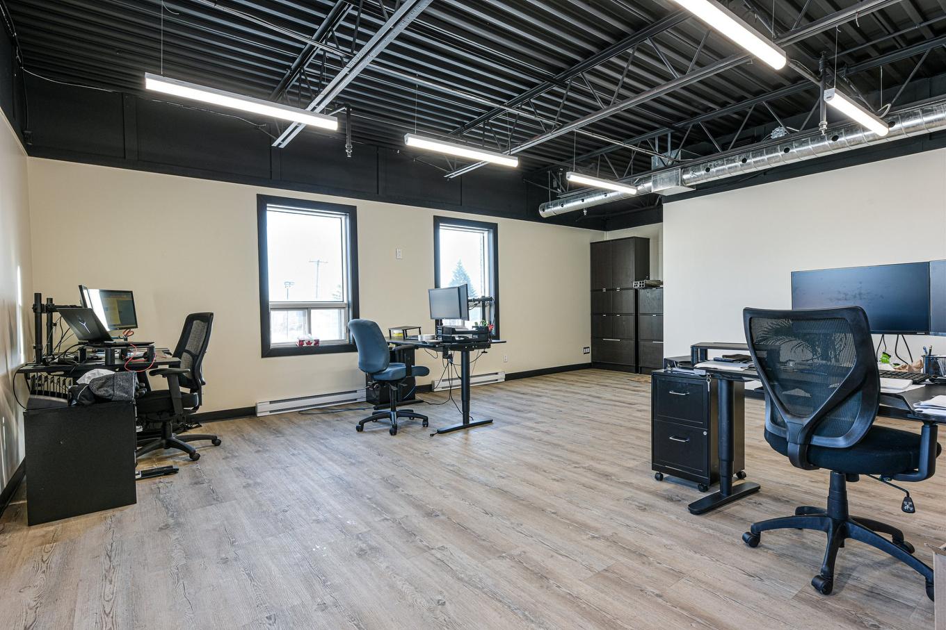 Office - 710-1370 Rue Joliot-Curie, Boucherville, QC