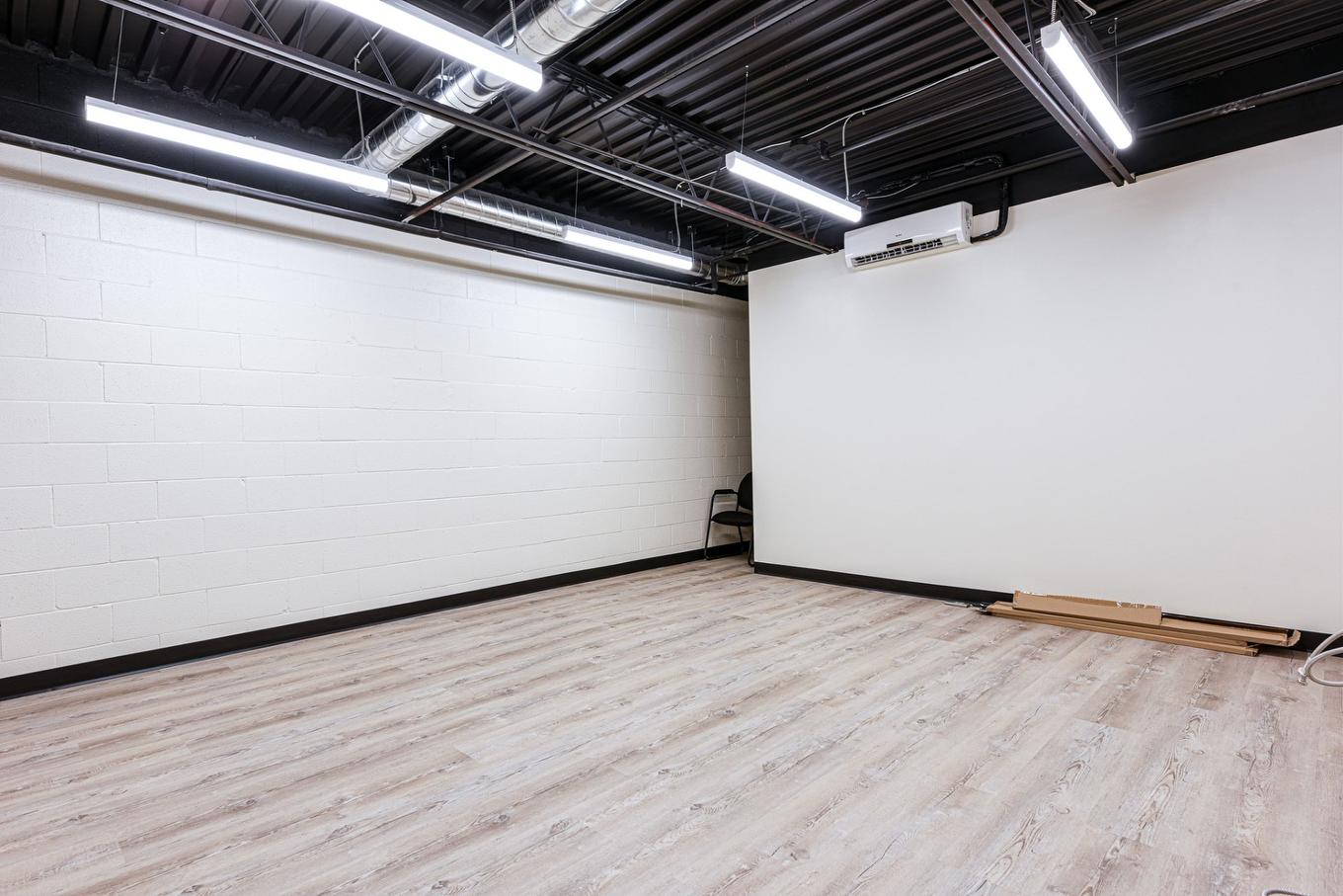 Office - 710-1370 Rue Joliot-Curie, Boucherville, QC