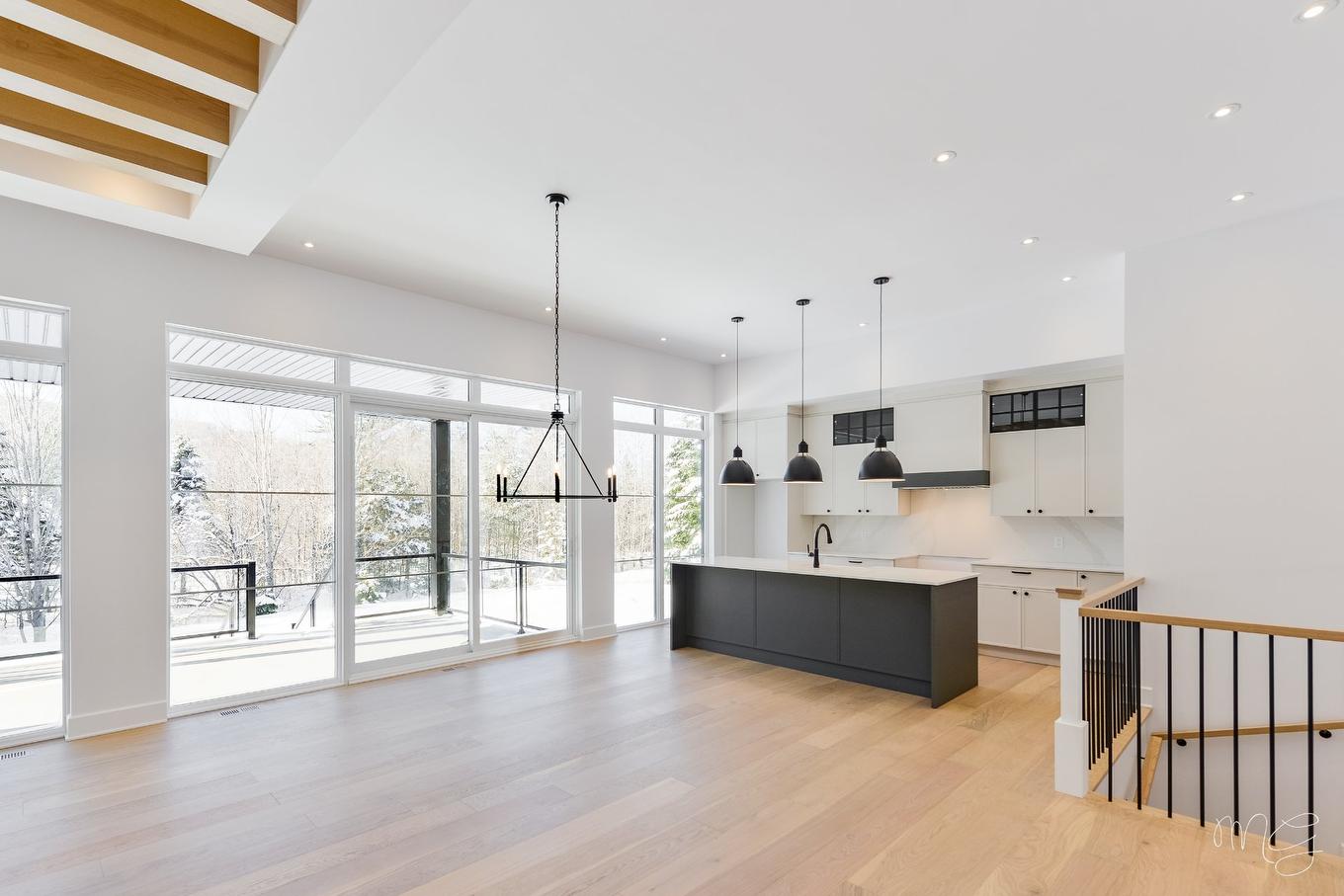 Cuisine - 1404 Place Des Vignes, Piedmont, QC - Indoor Photo Showing Kitchen With Upgraded Kitchen