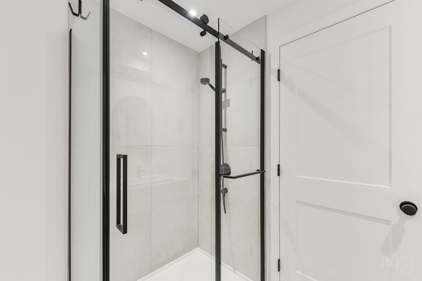 Salle de bains - 1404 Place Des Vignes, Piedmont, QC - Indoor Photo Showing Bathroom