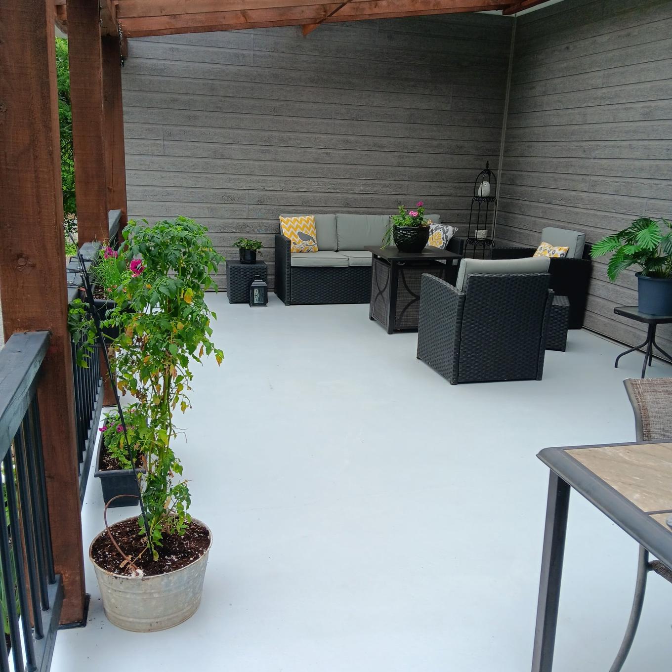 Balcon - 111 Rue Du Joli-Bois, Sainte-Marguerite-Du-Lac-Masson, QC - With Exterior