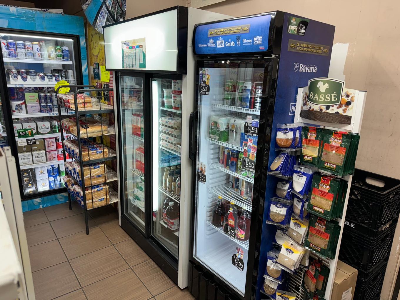 Commerce - 3852 Boul. Perron, Laval (Chomedey), QC