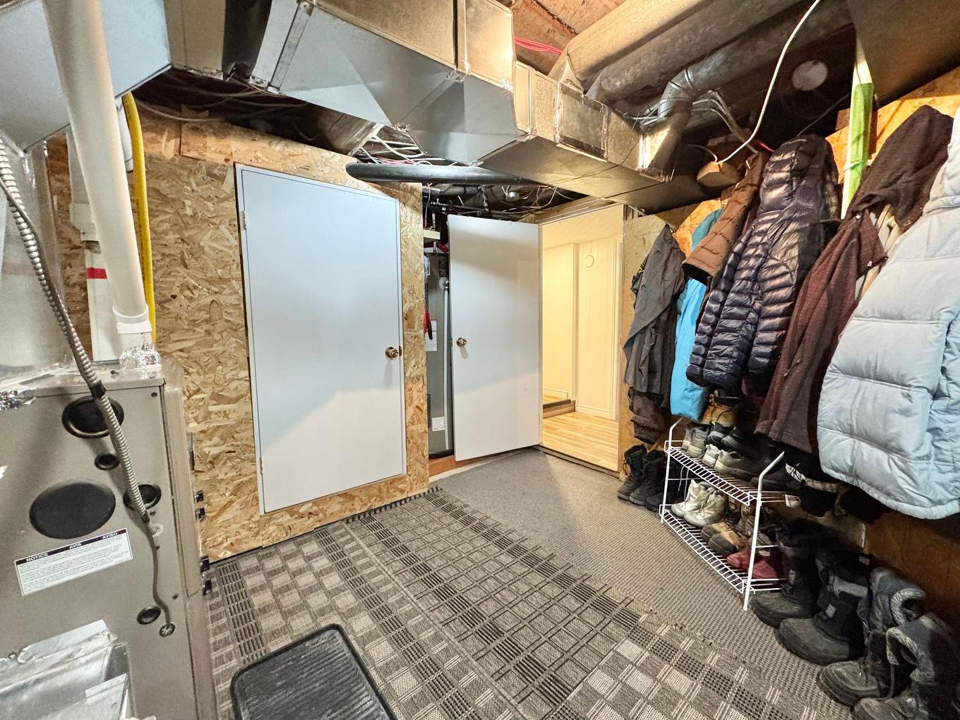 Storage - 51C Rue Principale N., Saint-Bruno-De-Guigues, QC - Indoor Photo Showing Basement