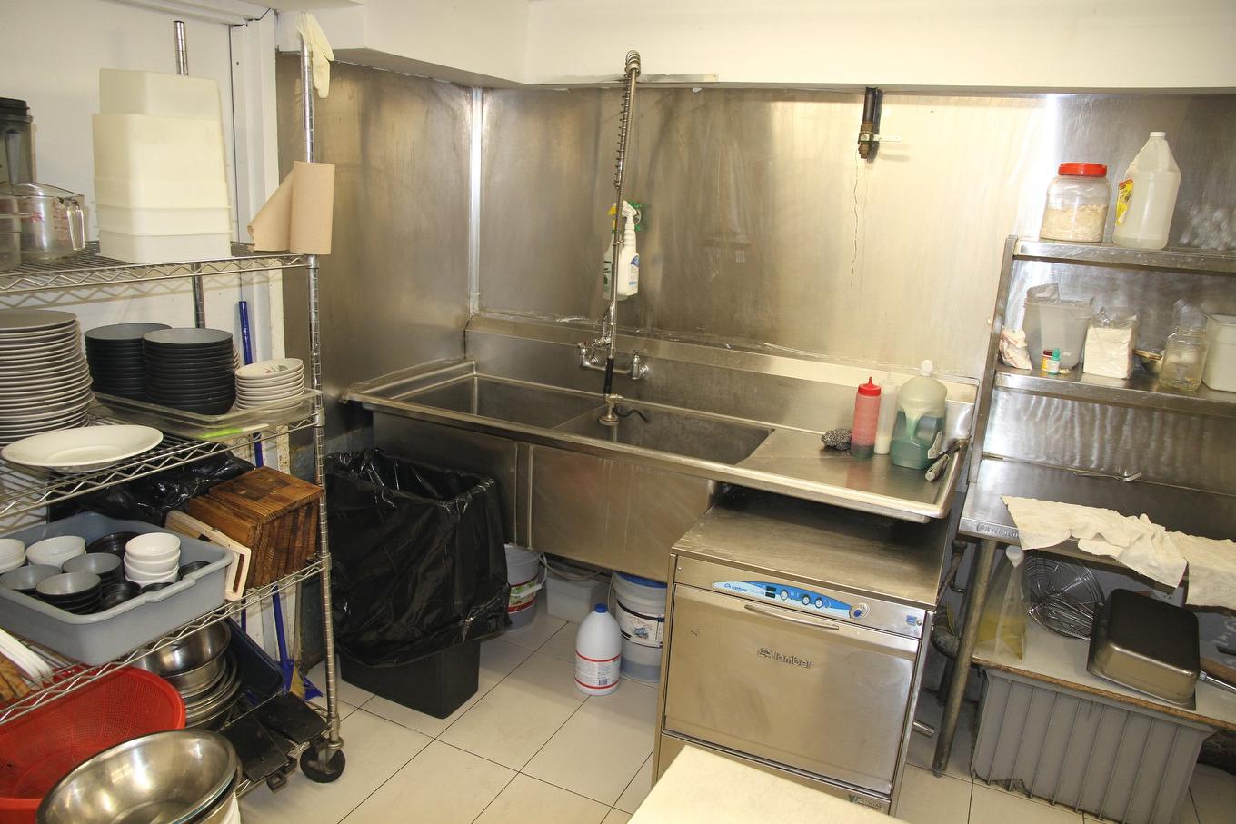 Kitchen - 1609 Rue Ste-Catherine O., Montréal (Ville-Marie), QC